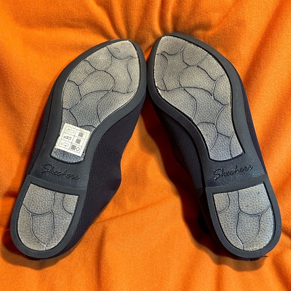 SKECHERS NAVY STRETCHY KNIT FLATS WITH CUSHIONED INSERTS - Picture 7 of 10